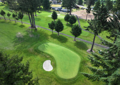 Hole 18 – Par 4 – HCP 8